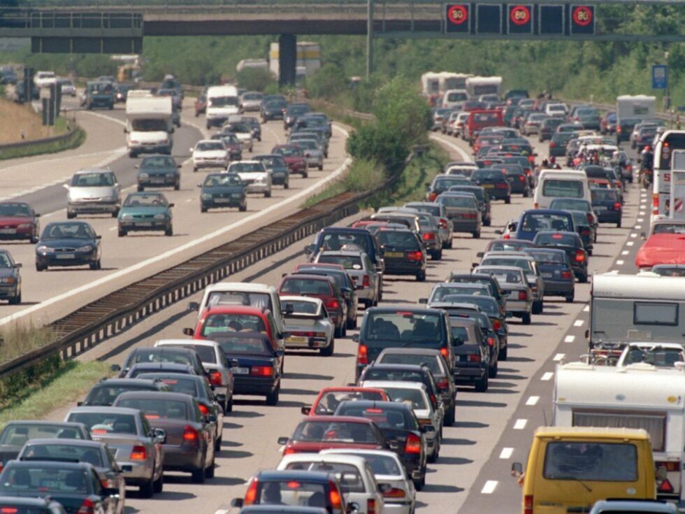A2 nach Massenkarambolage mit 29 Verletzten wieder frei