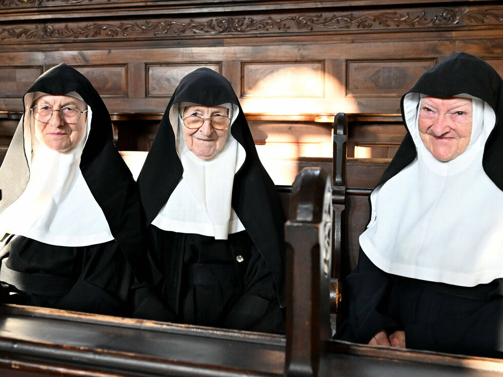 Prior vrnil socialno pomoč za redovnice iz Goldensteina