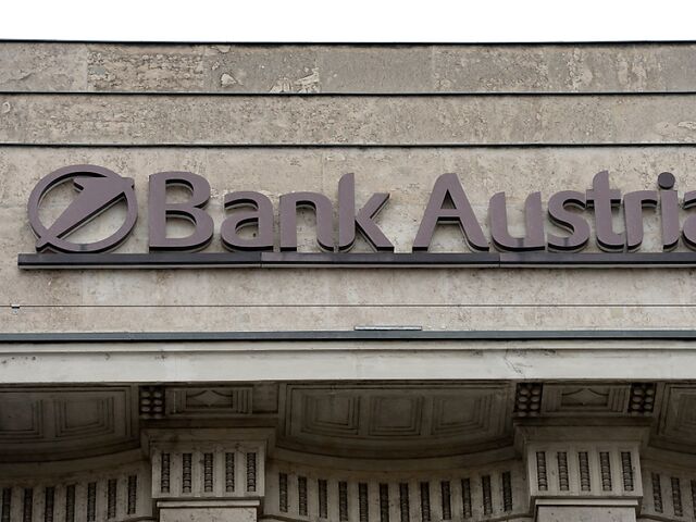 Acht Von Zwolf Banken Haben Spesen Laut Ak Angehoben Sn At