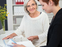 Personalsuche: Betriebe übersehen die Älteren