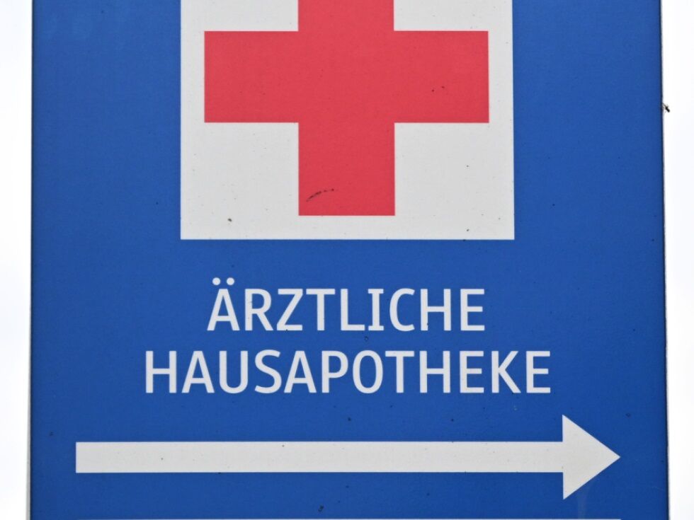 Zdravniška zbornica Avstrije zahteva prenovo pravil o hišnih lekarnah