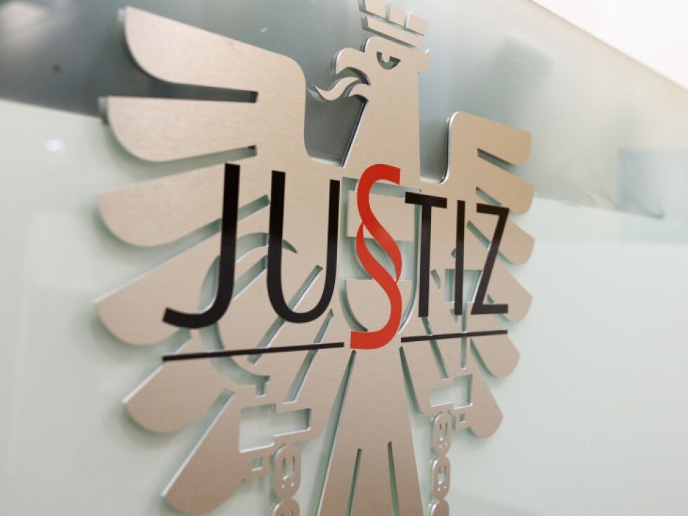 Na Dunaju se je nadaljeval proces proti Petru Pilzu zaradi knjige o Pilnacku