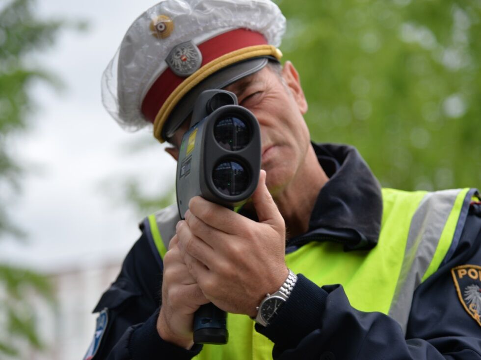 Autofahrer raste mit 211 km/h auf B311 in Richtung Saalfelden