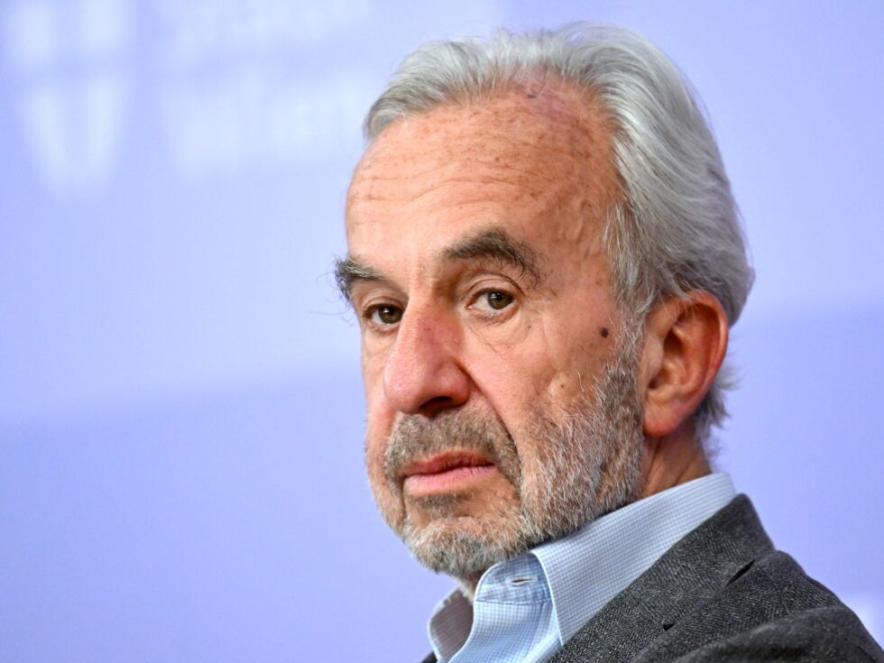 Andreas Babler pripeljal nekdanjega ministra Rudolfa Scholtena kot posebnega svetovalca za kulturo