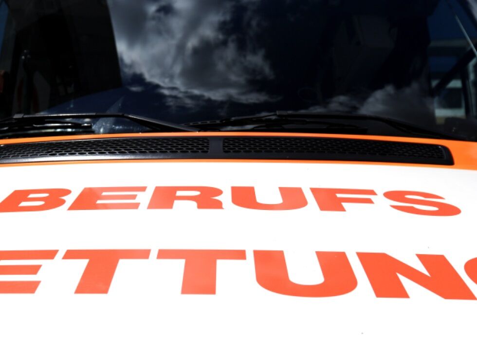 Baggerschaufel brach Arbeiter in Wien-Alsergrund ein Bein