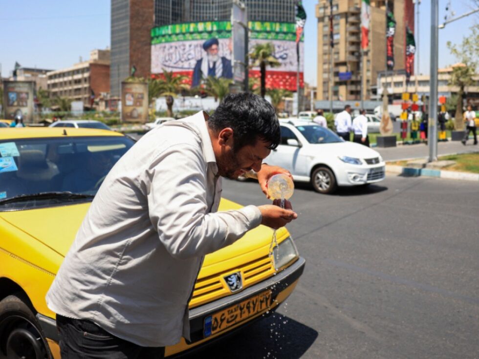 Zaradi vročinskega vala v Iranu zaprte vladne službe