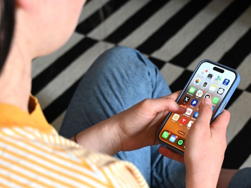 Bei Handysucht wichtig Jugendlichen mehr zuzuhören