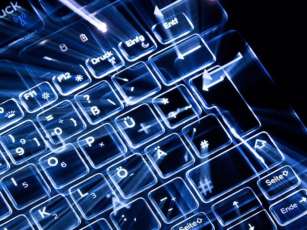 Podjetje na Flachgauju oškodovano za 140.000 evrov zaradi manipulacije z računi