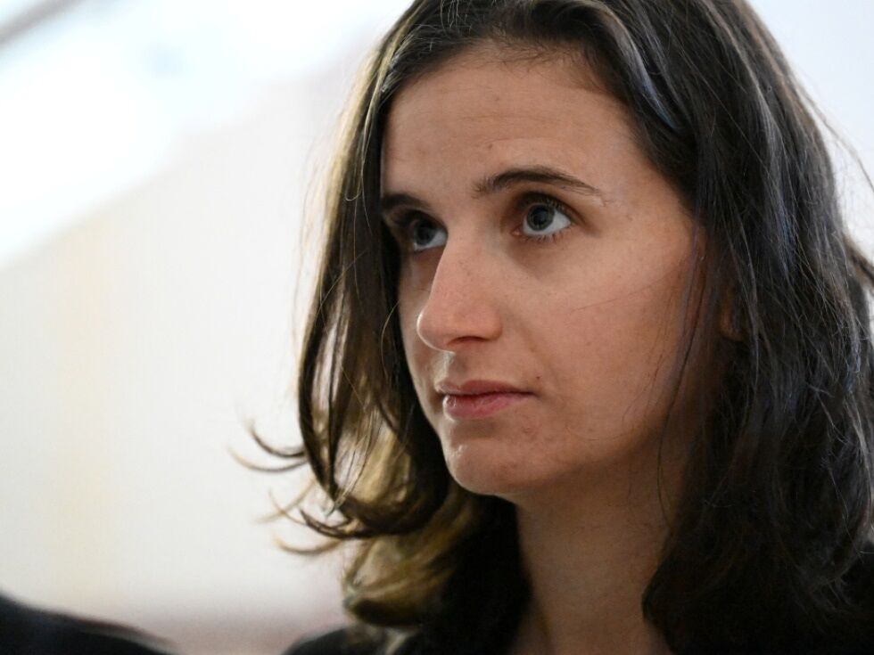 Teamkollegin bestohlen: Weltklasse-Biathletin Simon wegen Kreditkartenbetrugs verurteilt