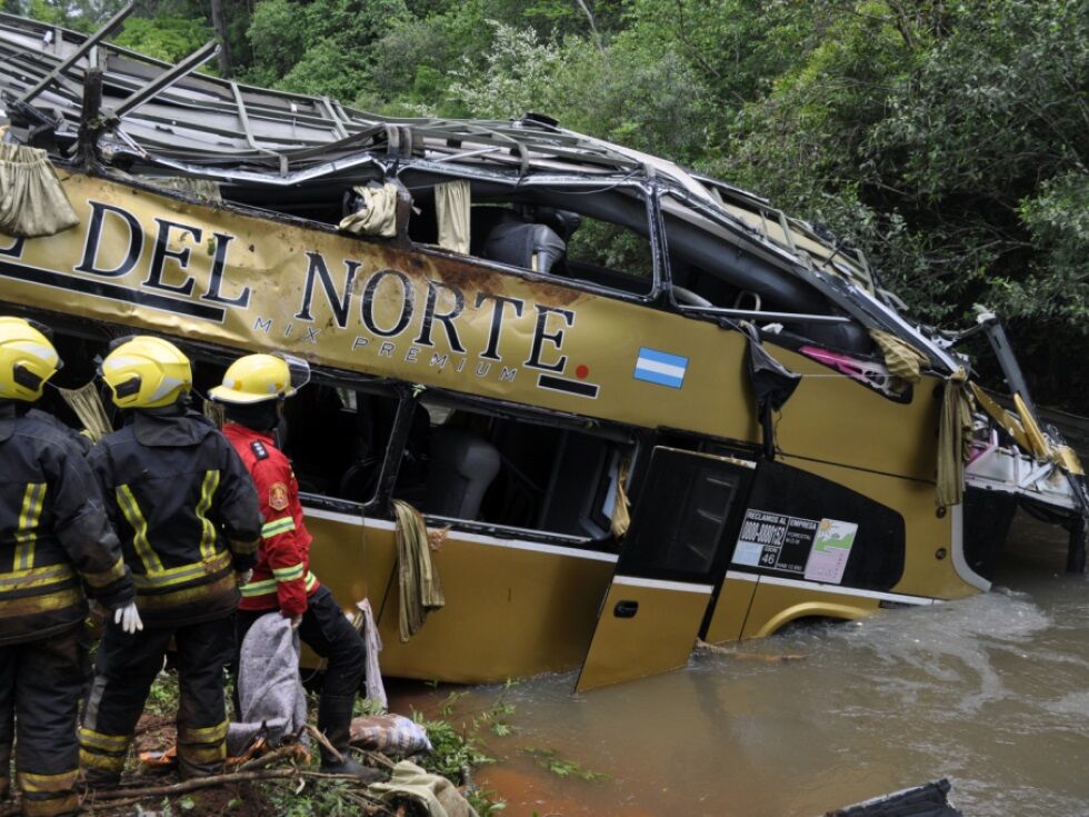 Busunglück in Argentinien: Neun Tote und 29 Verletzte