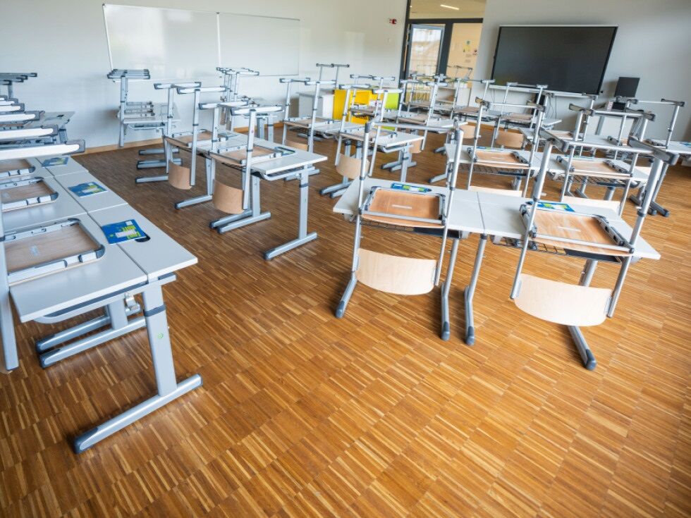 Caritas in Volkshilfe zahtevata obvezno izobraževanje za mladoletne prosilce za azil