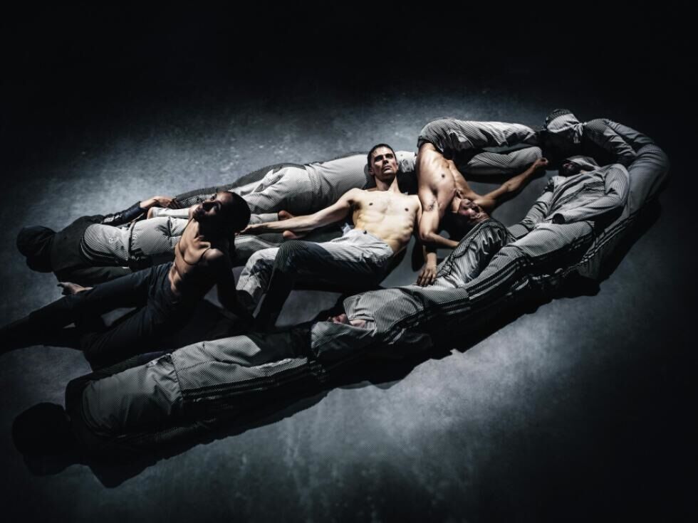 Damien Jalet brachte in "Thrice" die Elemente zum Tanzen