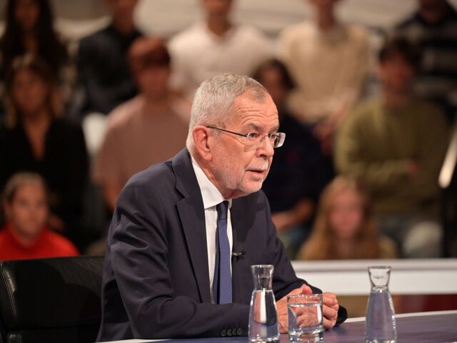 &#8222;Österreich ist kein Spielzeug.&#8220; &#8211; Noch einmal der amtierende Präsident.  