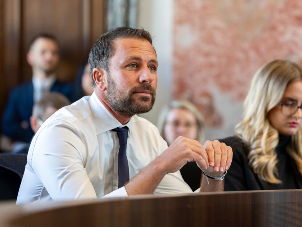 Dornauer erstmals als "wilder Abgeordneter" im Landtag