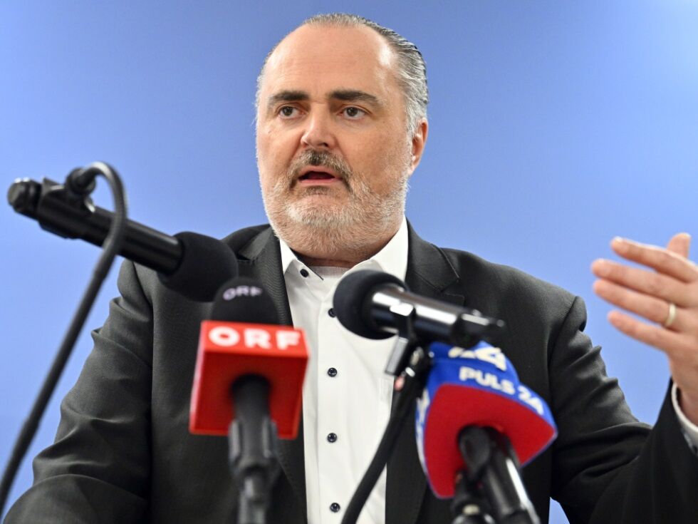 Doskozil kritiziral Bablerja in avstrijsko vlado zaradi pomanjkanja odziva na ključna vprašanja