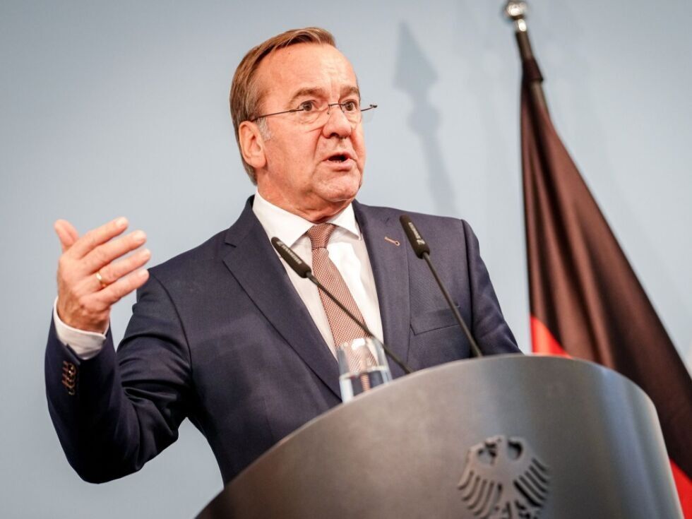 Drohnensichtungen: Pistorius mahnt zur Besonnenheit