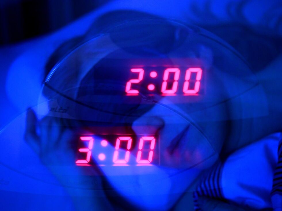 Prestavitev ure ostaja: EU še vedno odlaša z ukinitvijo