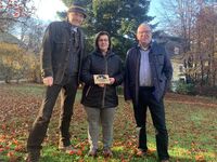 Familie Bauer aus St.Jakob am Thurn spendet 20 Meter hohe Tanne für Salzburger Christkindlmarkt