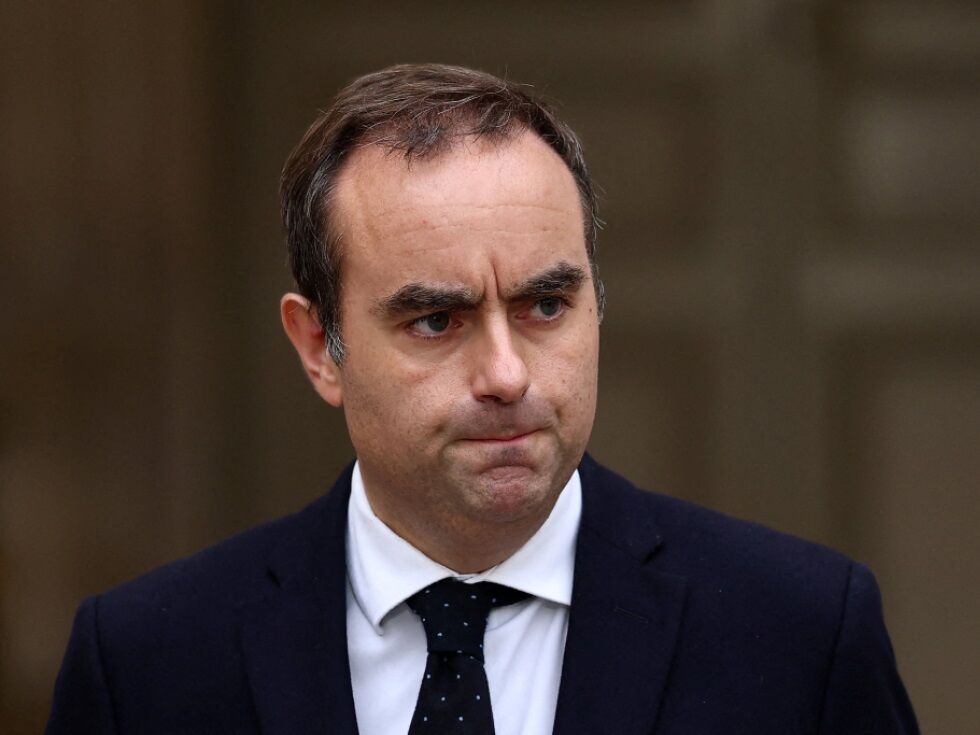 Frankreichs neue Regierung kämpft um Haushalt