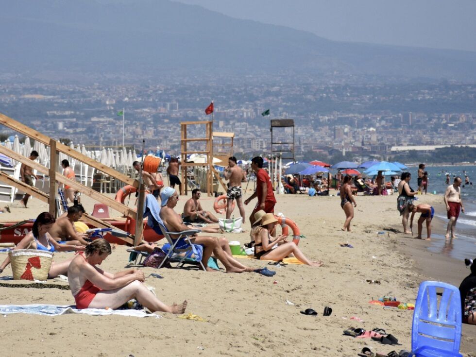 Fünf Hitzetote am Strand in Apulien innerhalb von 24 Stunden