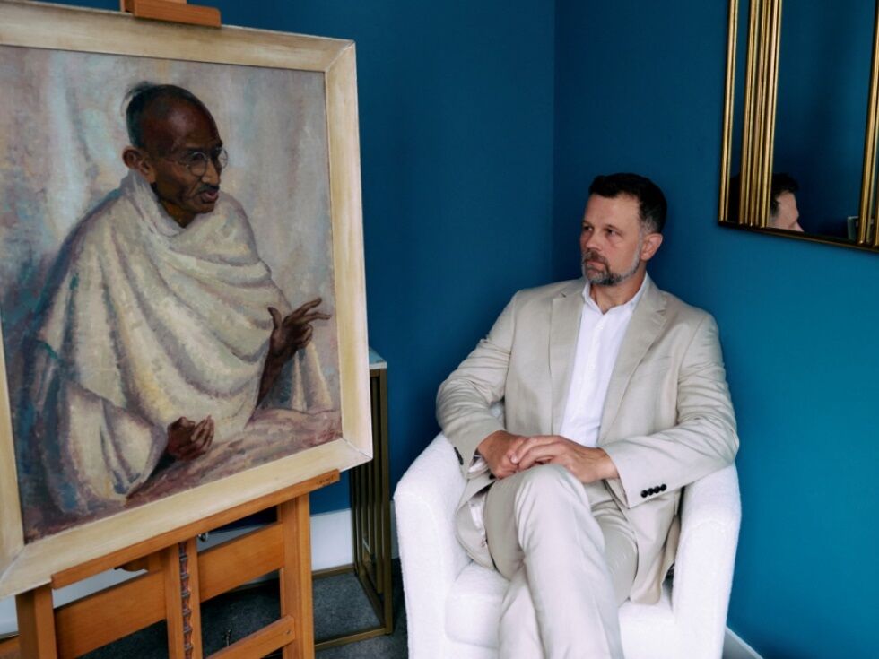 Gandhi-Porträt in London für über 150.000 Pfund versteigert