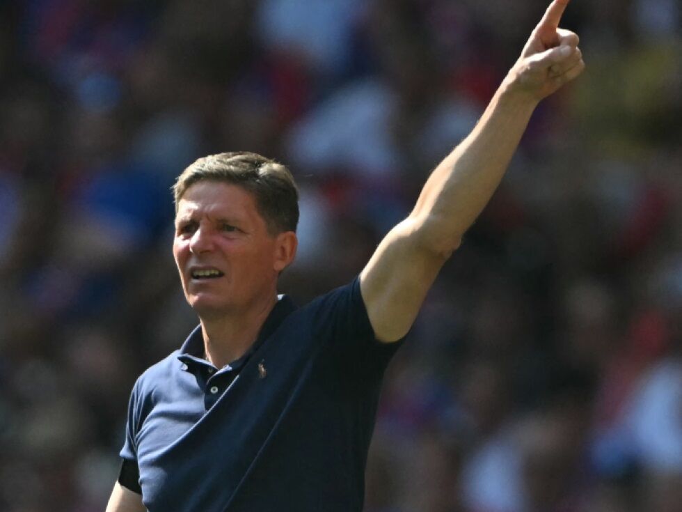 Glasner-Club Community-Shield-Sieger -Elfersieg gegen "Reds"