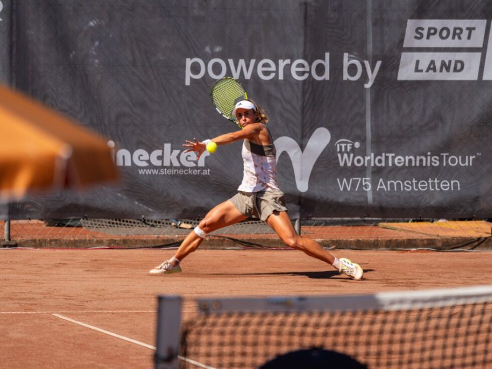 Julia Grabher v četrtfinalu ITF-turnirja v Amstettnu