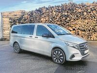 Groß, größer, Vito: Das Luxus-Raumschiff von Mercedes