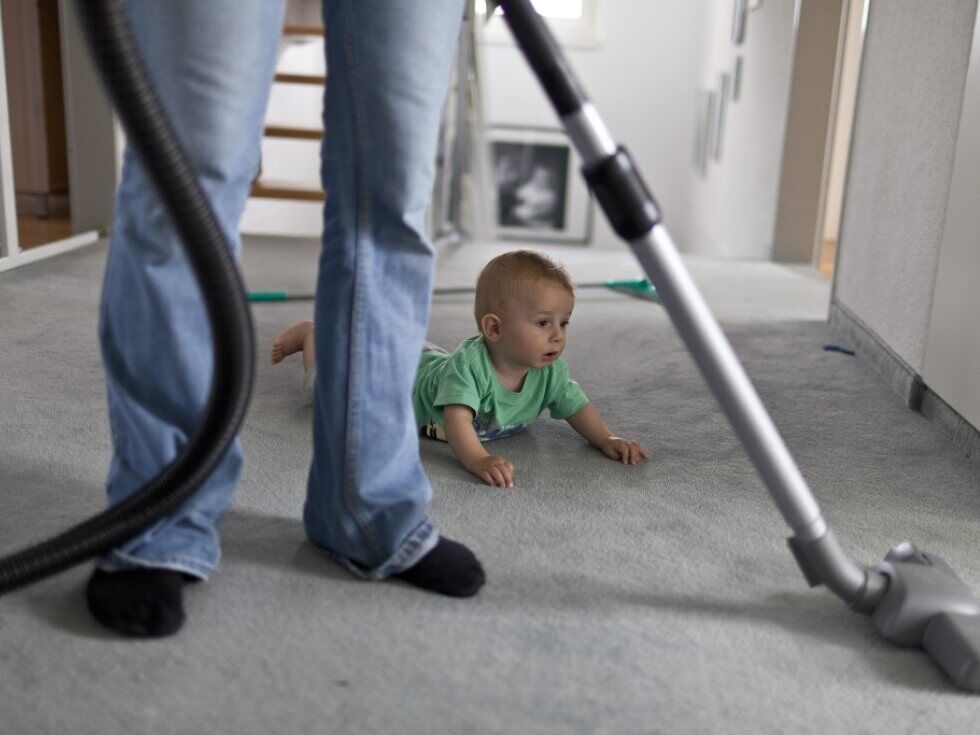 Hälfte der Singles unter 30 Jahren lebt noch bei den Eltern