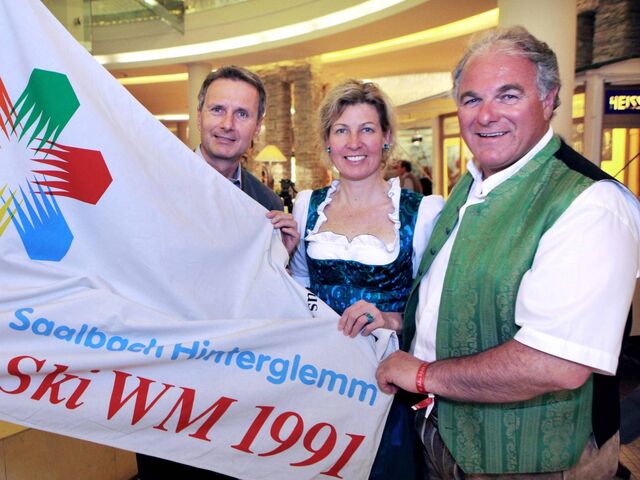 Anlässlich der 100-Jahre-Feier des Schiclubs Saalbach-Hinterglemm im Jahr 2014 schwelgten Thomas Stangassinger, Petra Kronberger und Bartl Gensbichler in Erinnerungen.  