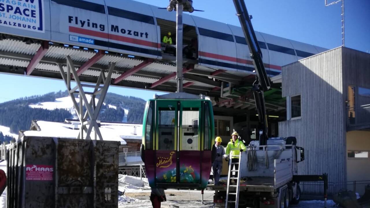 Die Gondelbahn Flying Mozart in Wagrain hat ausgedient und wird derzeit abgebaut. 