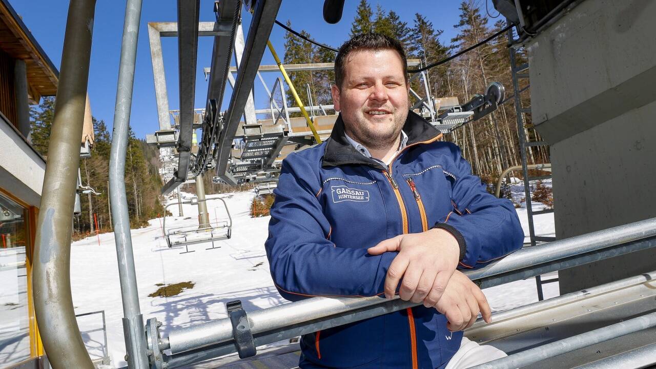Seit Donnerstag stehen die Lifte auf Gaißauer Seite still. Zumindest bis Sonntag ist noch Frühlingsskilauf am Anzenberg möglich. Geschäftsführer Bernhard Eibl blickt positiv auf seine erste Saison zurück. Robert Ratzer  Seit Donnerstag stehen die Lifte auf Gaißauer Seite still. Zumindest bis Sonntag ist noch Frühlingsskilauf am Anzenberg möglich. Geschäftsführer Bernhard Eibl blickt positiv auf seine erste Saison zurück. Robert Ratzer