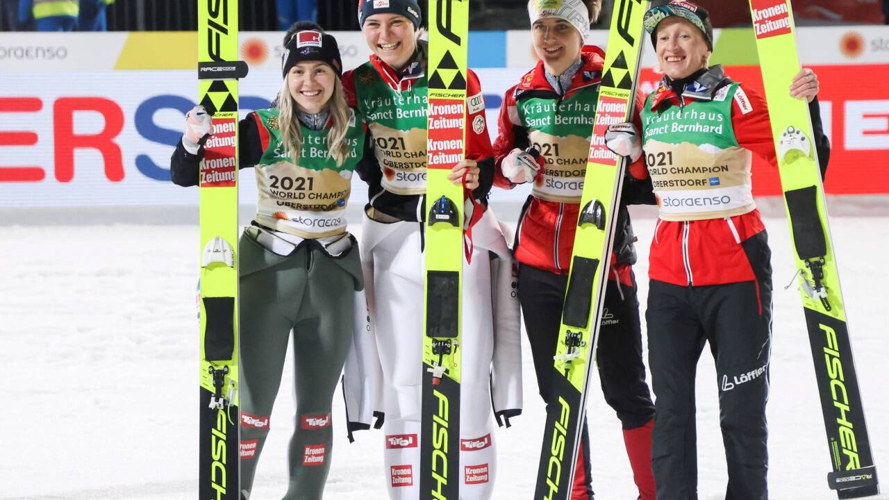 Schlussspringerin Marita Kramer führte das ÖSV-Team zur Goldmedaille. 
