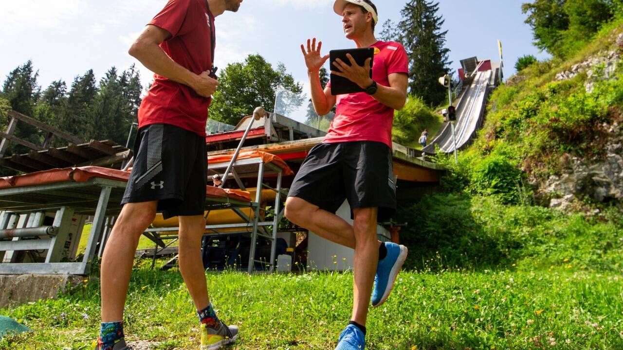 Trainer Gruber? Im Sommer coachte er bei einem Trainingskurs bereits die Kombi-Damen. 