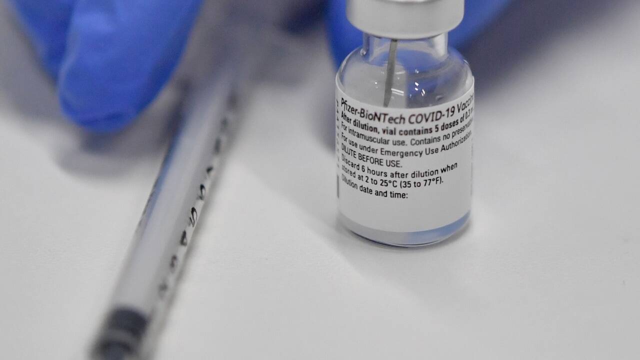 100.000 Dosen Impfstoff sind für den Bezirk Schwaz vorgesehen.  100.000 Dosen Impfstoff sind für den Bezirk Schwaz vorgesehen.