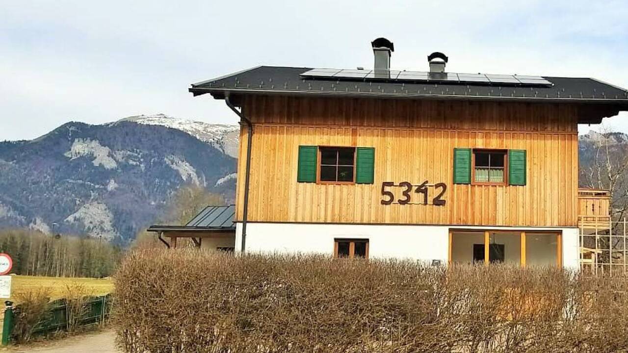 Dieser Bewohner will die Postleitzahl 5342 Abersee erhalten wissen. Dieser Bewohner will die Postleitzahl 5342 Abersee erhalten wissen.