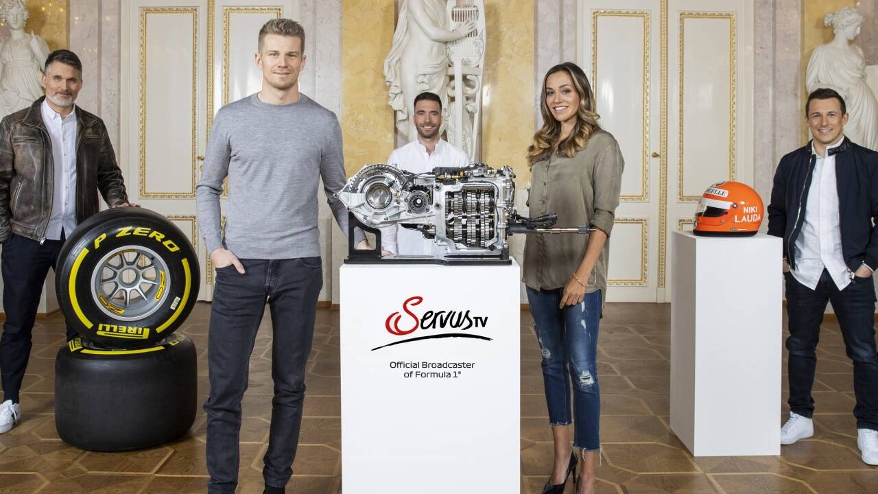 Die Formel-1-Crew von Servus TV: Andreas Gröbl, Nico Hülkenberg, Philipp Eng, Andrea Schlager und Christian Klien (von links nach rechts). 