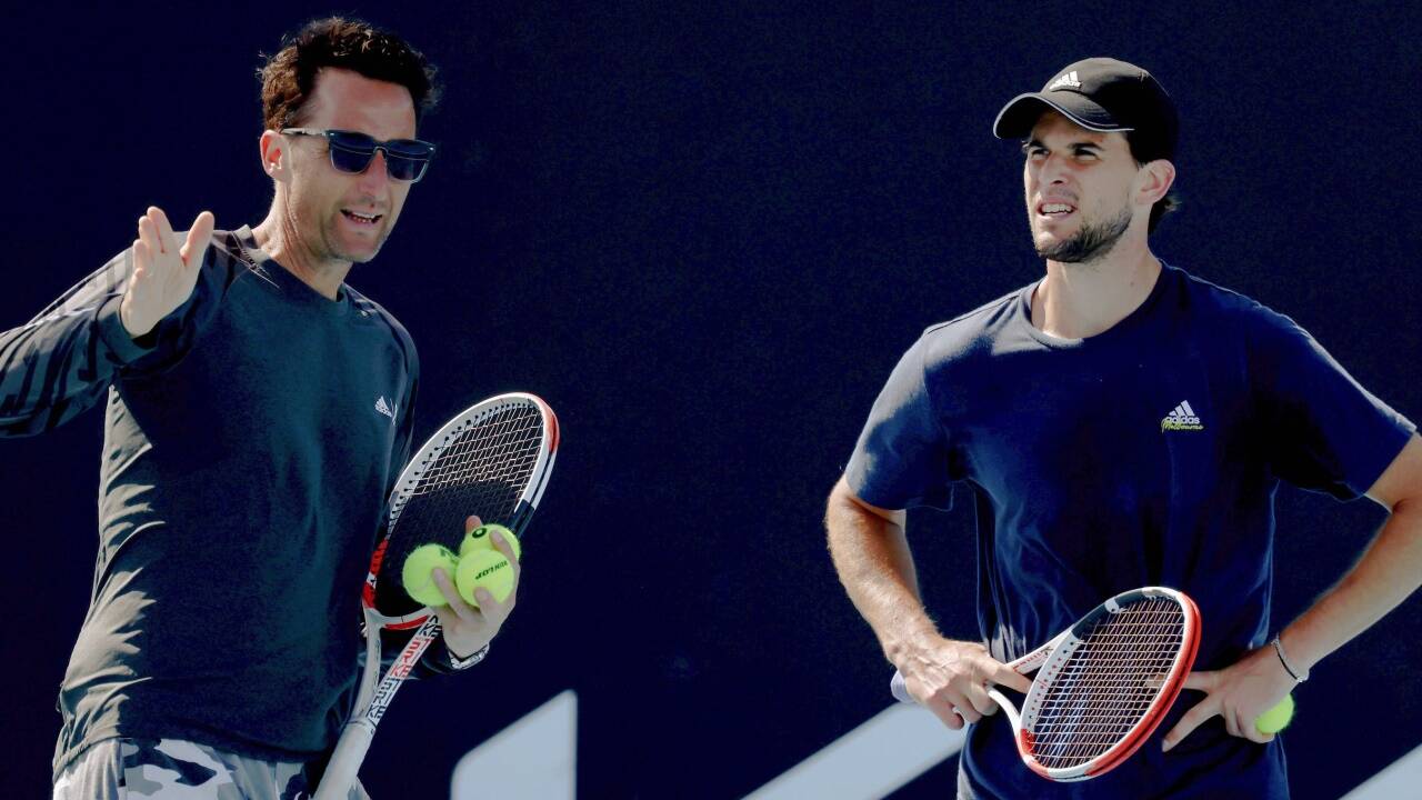 Statt Wolfgang Thiem (l.) ist nun wieder Nicolás Massú an der Seite von Dominic Thiem. Statt Wolfgang Thiem (l.) ist nun wieder Nicolás Massú an der Seite von Dominic Thiem.