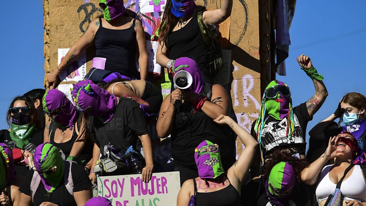 Kundegebung zum Weltfrauentag in Chile  Kundegebung zum Weltfrauentag in Chile