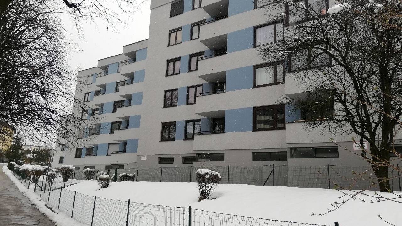 In diesem Wohnblock in Schallmoos ereignete sich in der Nacht auf Montag die Tat.  