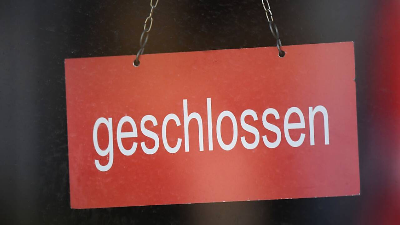 Viele Geschäfte sind wegen der Corona-Pandemie seit Monaten zu  Viele Geschäfte sind wegen der Corona-Pandemie seit Monaten zu