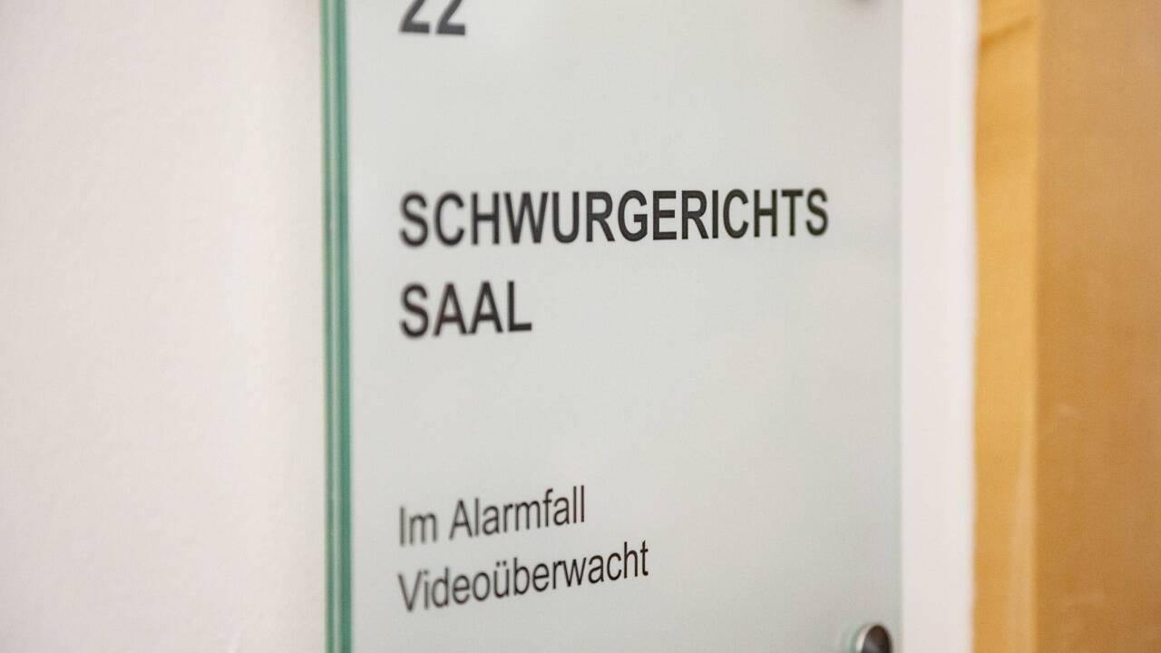 Szenen vom Prozess in Wels, das Medieninteresse war enorm.  