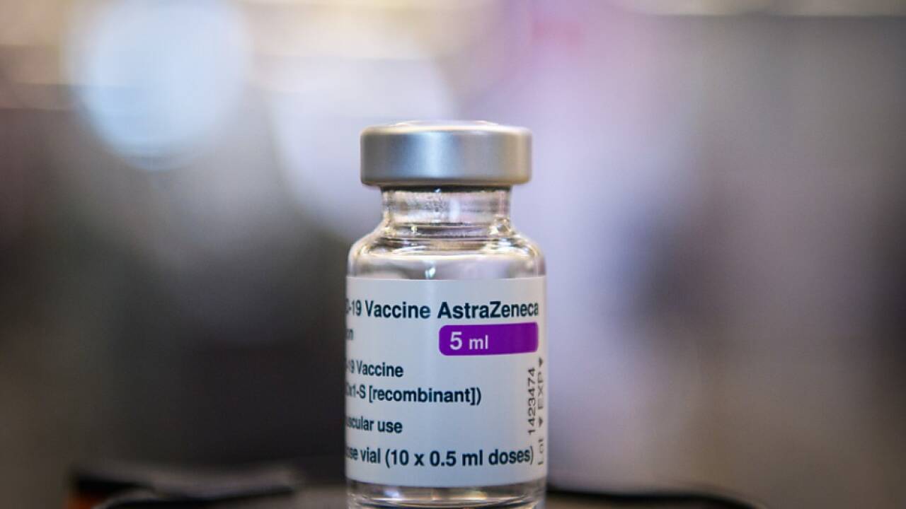 AstraZenecas Corona-Impfstoff kommt nicht aus der Diskussion 