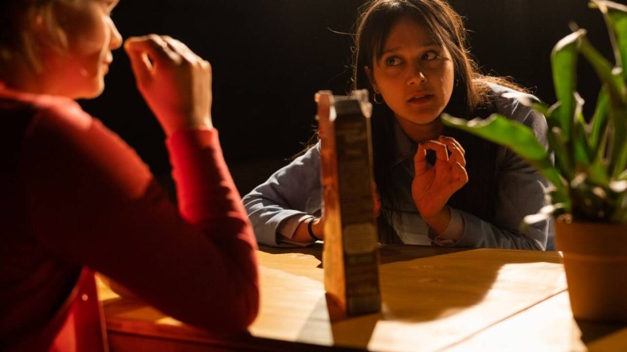 Maximiliane Haß und Katrija Lehmann im Schauspielhaus Graz. 