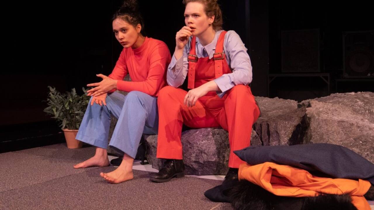 Szene aus „Zitronen Zitronen Zitronen“ der Online-Aufführung vom Schauspielhaus Graz. 