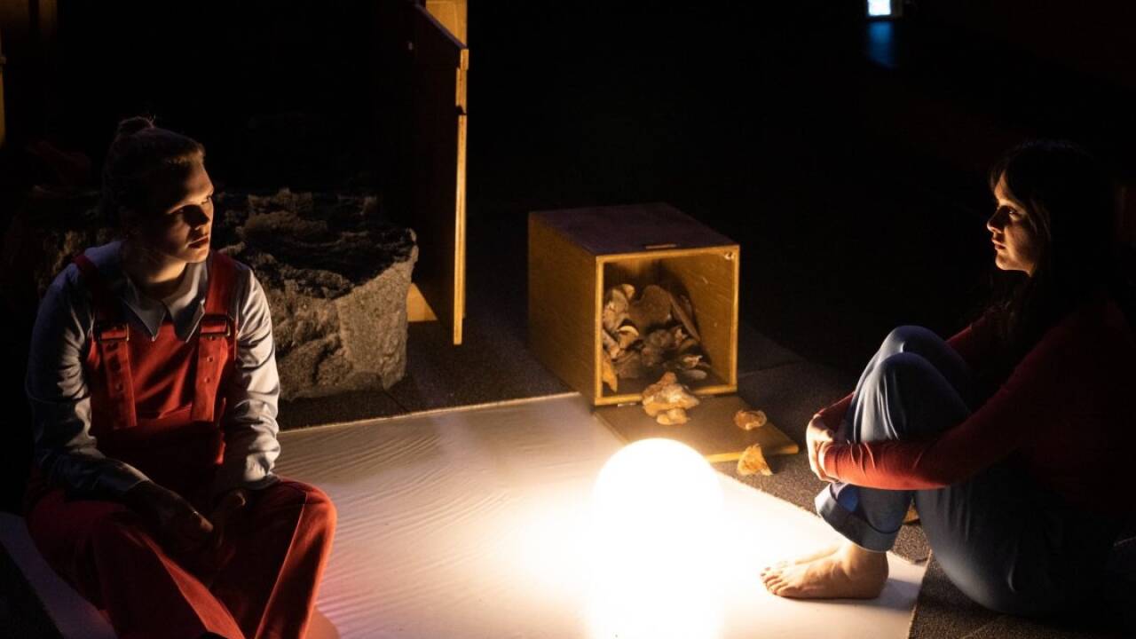 Szene aus „Zitronen Zitronen Zitronen“ der Online-Aufführung vom Schauspielhaus Graz. 