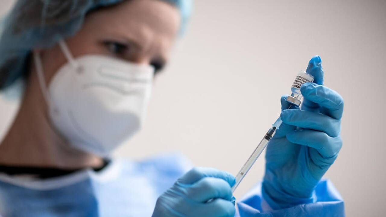 Behörde prüft weitere Krankheitsfälle nach Immunisierungen Behörde prüft weitere Krankheitsfälle nach Immunisierungen