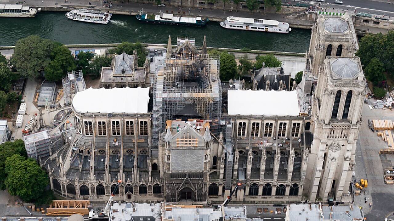 Die vom Brand schwer gezeichnete Kathedrale Notre-Dame 
