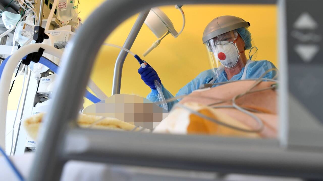 Das Alter der Patienten auf Salzburgs Intensivstationen wird immer niedriger.  Das Alter der Patienten auf Salzburgs Intensivstationen wird immer niedriger.