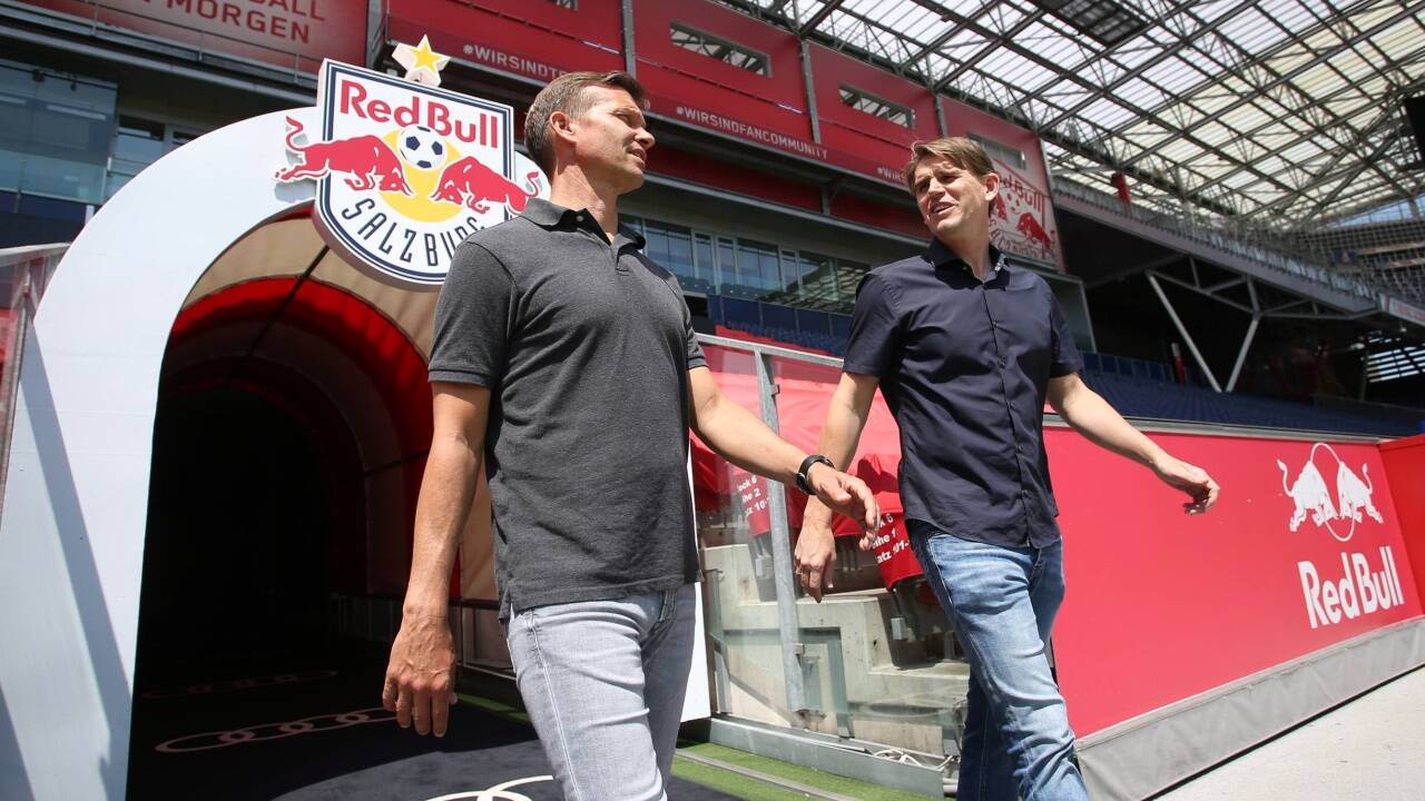 Gehen sie gemeinsam in die Zukunft? Trainer Jesse Marsch und Sportdirektor Christoph Freund. Gehen sie gemeinsam in die Zukunft? Trainer Jesse Marsch und Sportdirektor Christoph Freund.